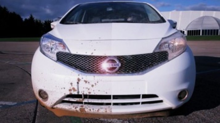 Nissan a creat maşina care nu se murdăreşte niciodată
